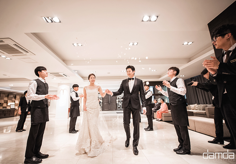 담다스튜디오-본식스냅-노블발렌티-0009.jpg