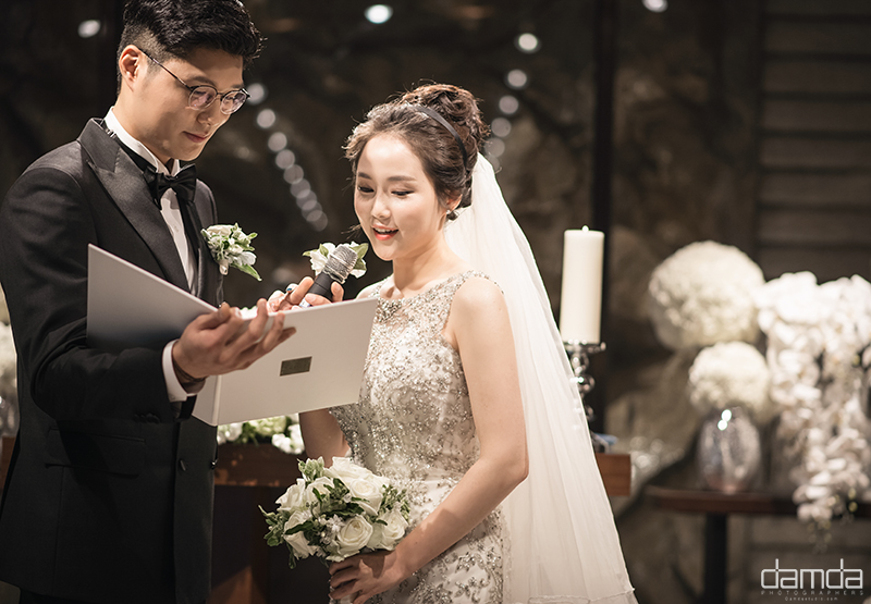 담다스튜디오-베일리하우스-본식스냅-0011.jpg