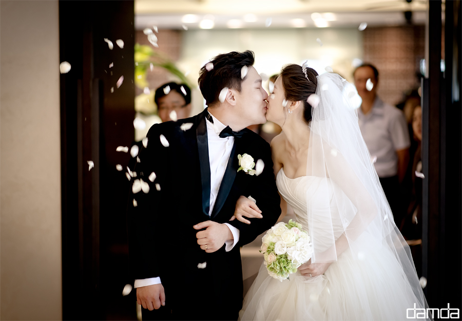 담다스튜디오-본식스냅-베일리하우스-0021.jpg
