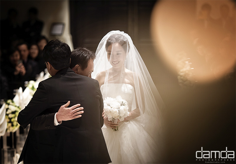 담다스튜디오-본식스냅-노블발렌티-0035.jpg