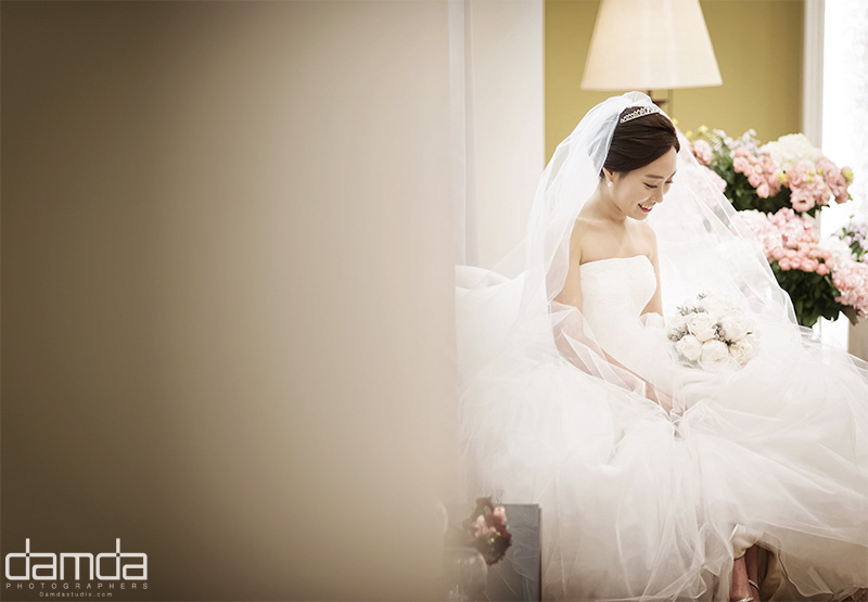 담다스튜디오-본식스냅-노블발렌티-0029.jpg