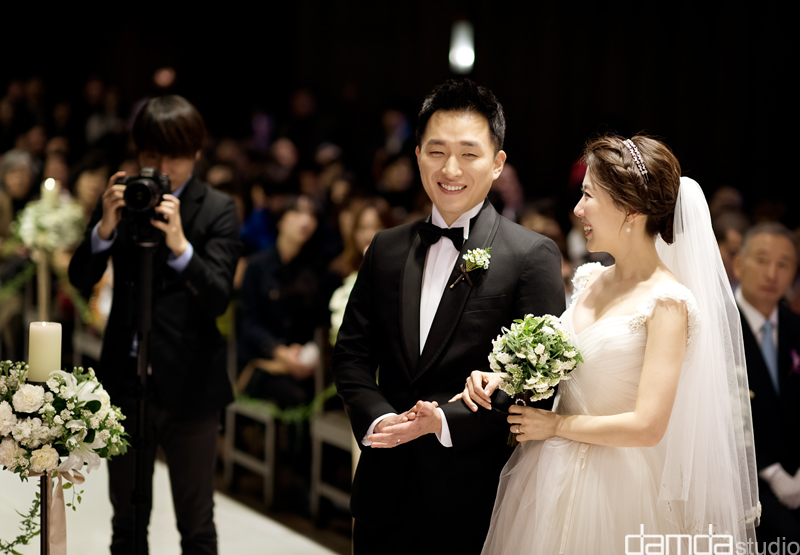 담다스튜디오-본식스냅-베일리-0026.jpg