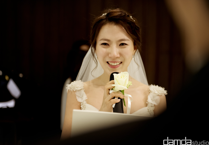 담다스튜디오-본식스냅-베일리-0020.jpg