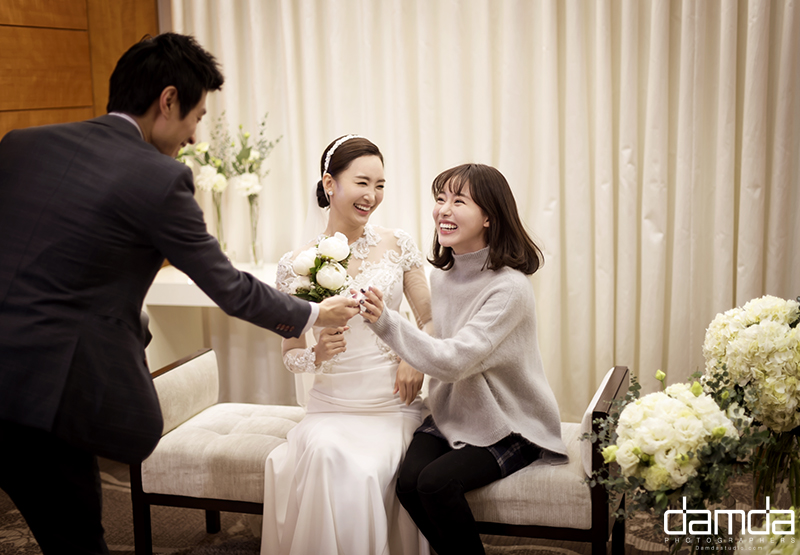 담다스튜디오-메리어트호텔-본식스냅-0023.jpg