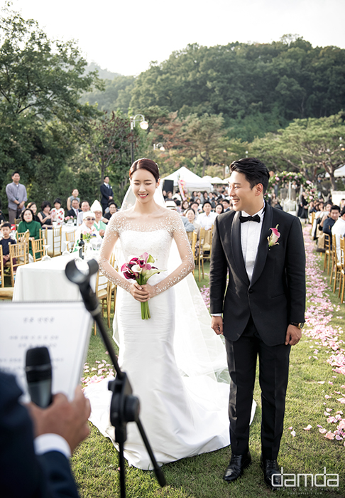 담다스튜디오-본식스냅-약손명가-0043.jpg