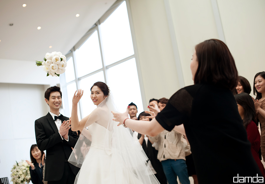 담다스튜디오-본식스냅-메이필드호텔-037.jpg