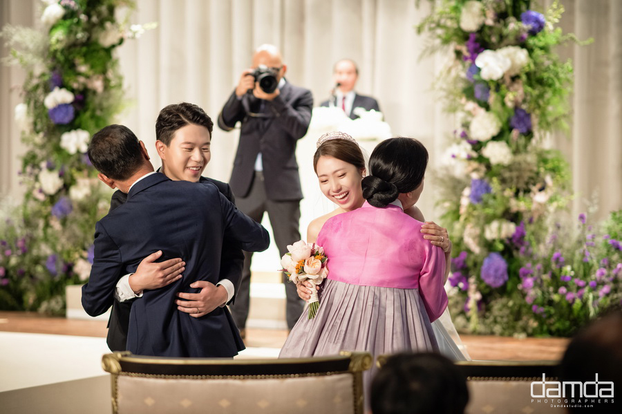 담다스튜디오_르메르디앙_본식스냅_0713.jpg