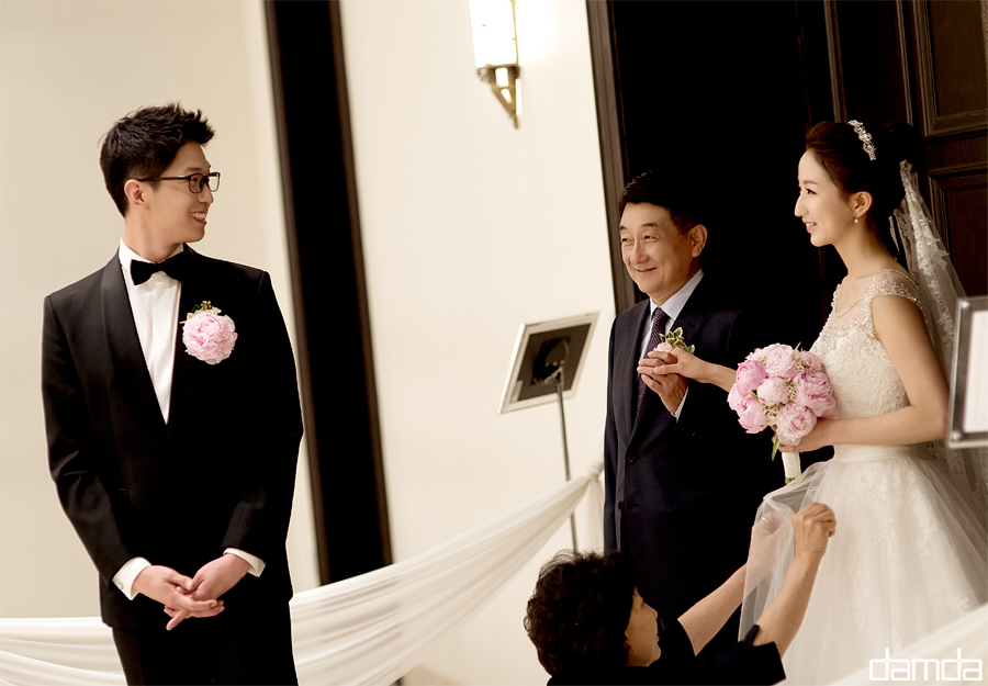 담다스튜디오-본식스냅-노블발렌티-014.jpg
