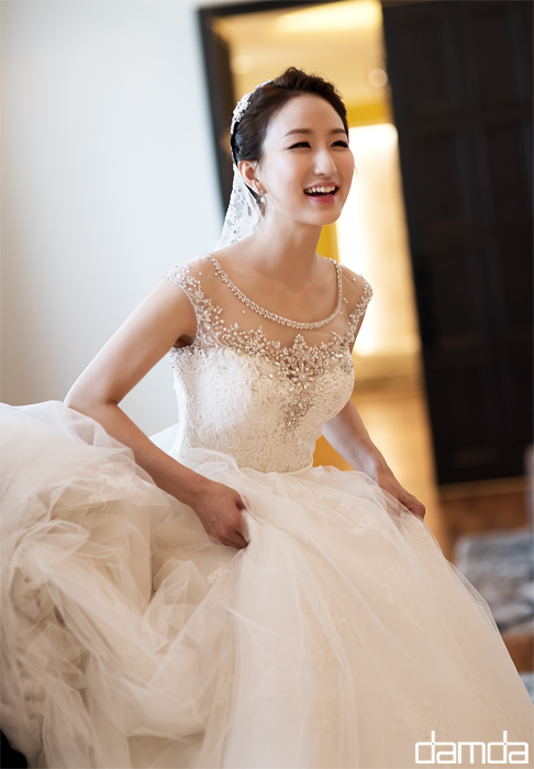담다스튜디오-본식스냅-노블발렌티-009.jpg