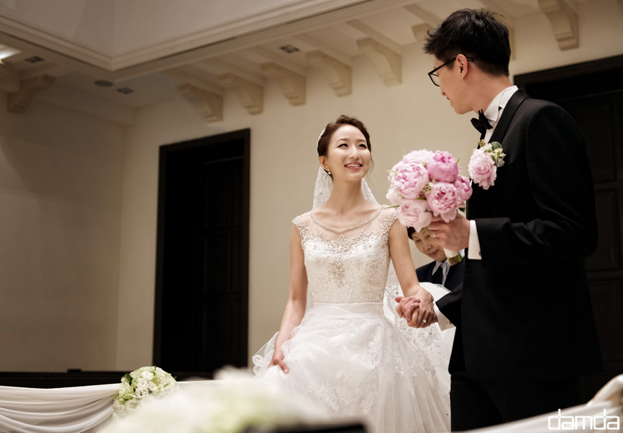 담다스튜디오-본식스냅-노블발렌티-012.jpg