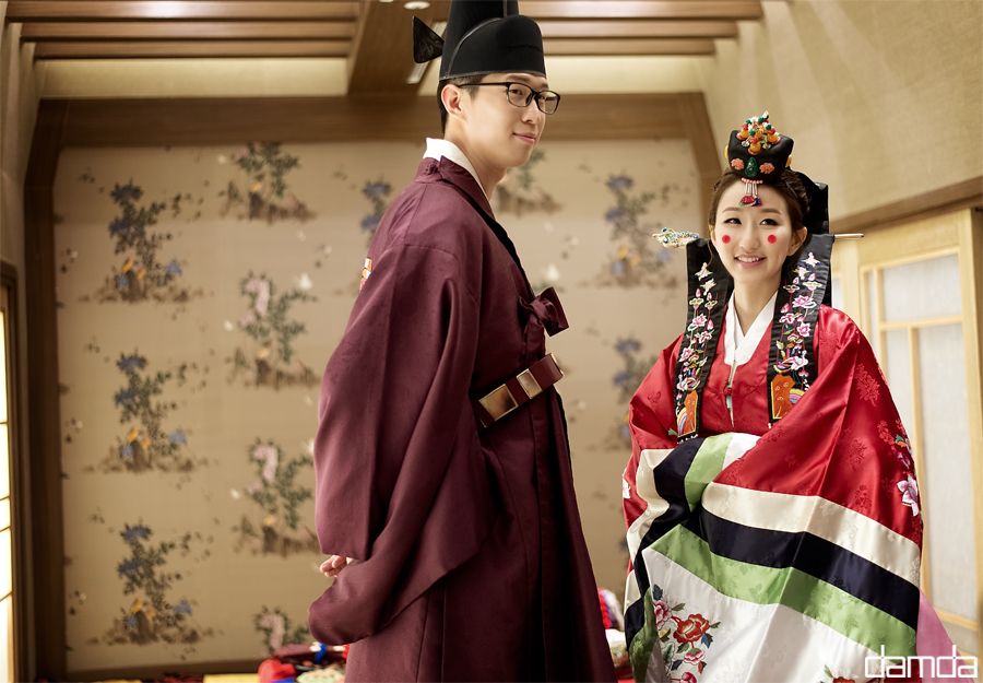 담다스튜디오-본식스냅-노블발렌티-040.jpg
