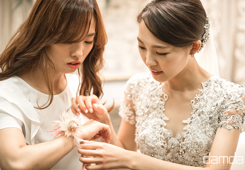 담다스튜디오-본식스냅-리버사이드호텔-0008.jpg