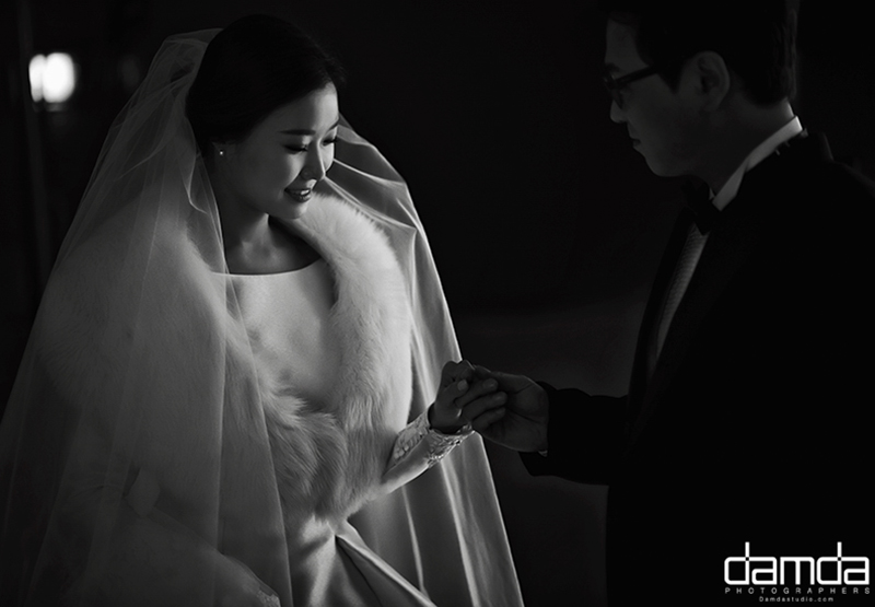 담다스튜디오-화이트베일-본식스냅-0007.jpg