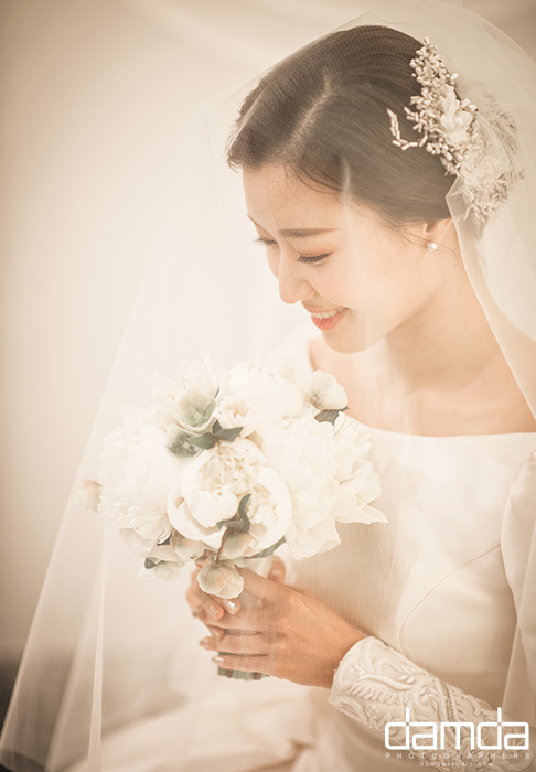 담다스튜디오-화이트베일-본식스냅-0010.jpg