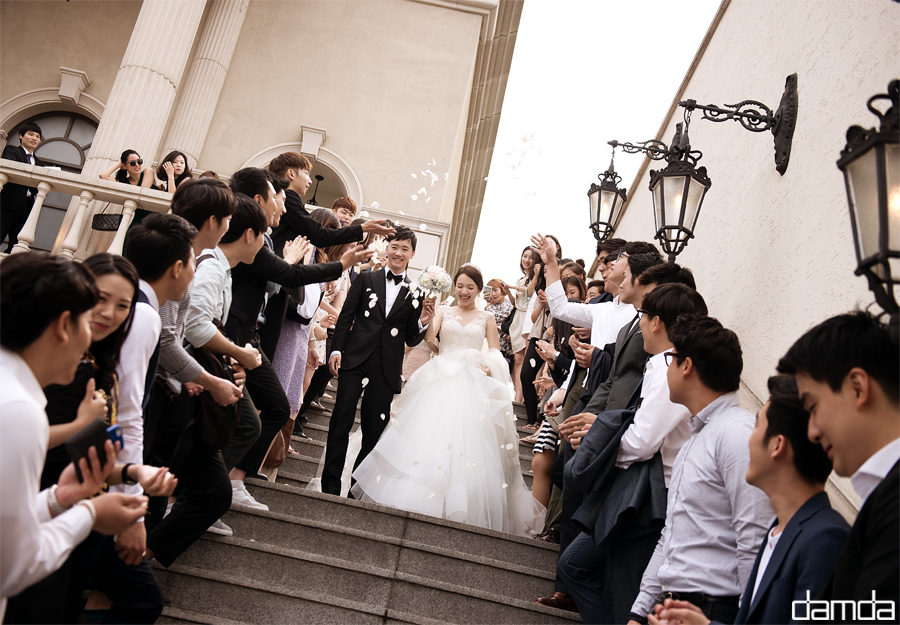 담다스튜디오-본식스냅-빌라드베일리-0027.jpg