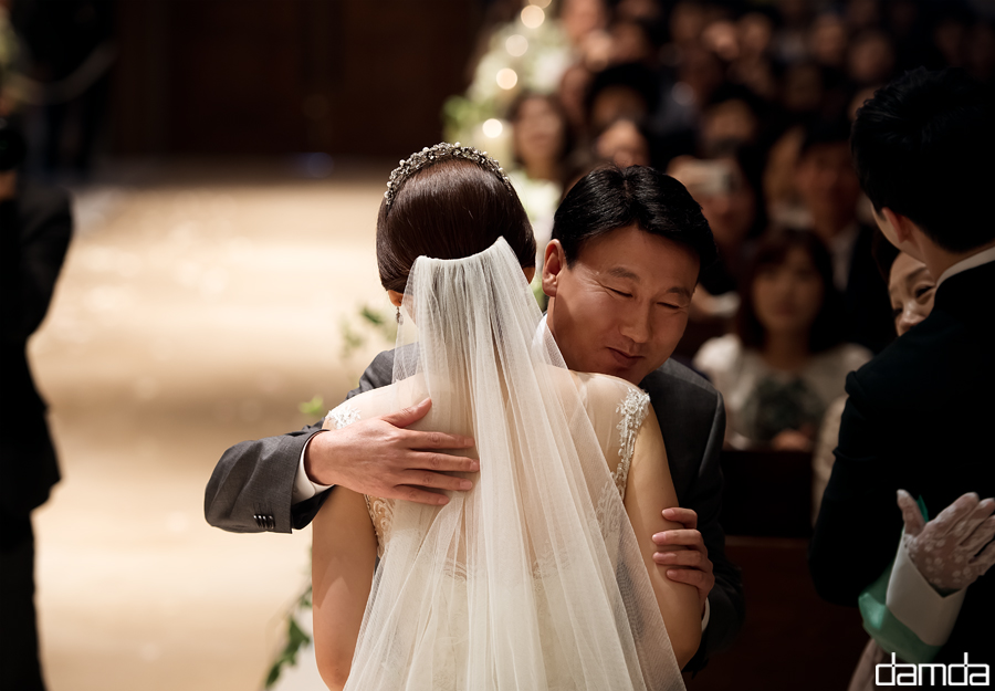 담다스튜디오-본식스냅-빌라드베일리-0024.jpg
