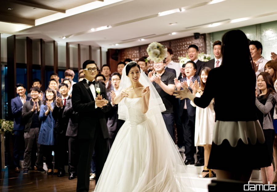 담다스튜디오-본식스냅-베일리하우스-033.jpg