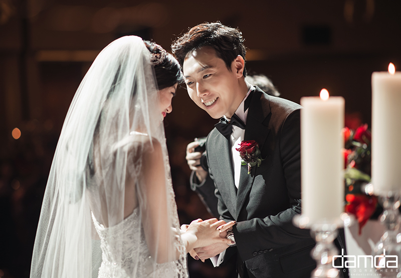 담다스튜디오-본식스냅-그랜드힐튼-00016.jpg
