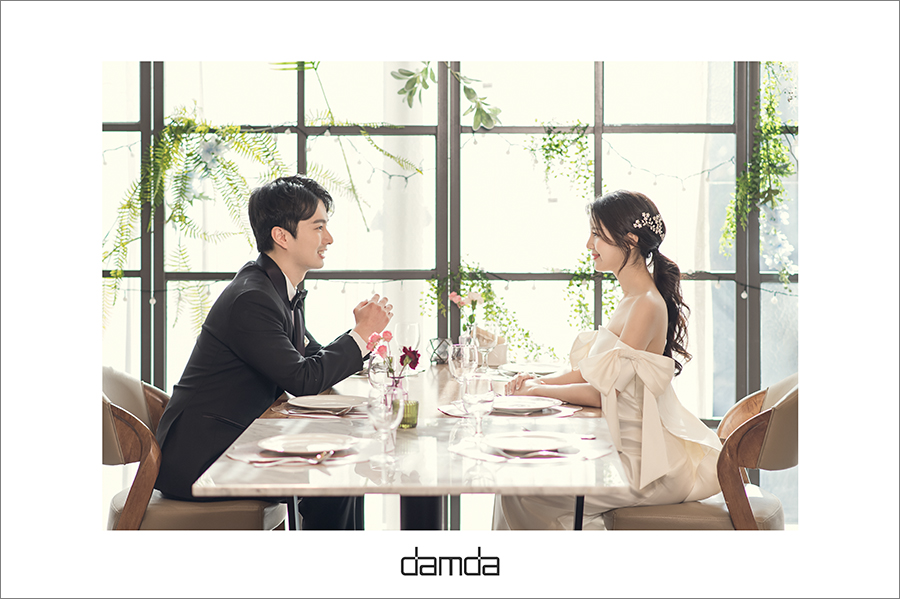 노블발렌티_세미웨딩_담다_0011.jpg